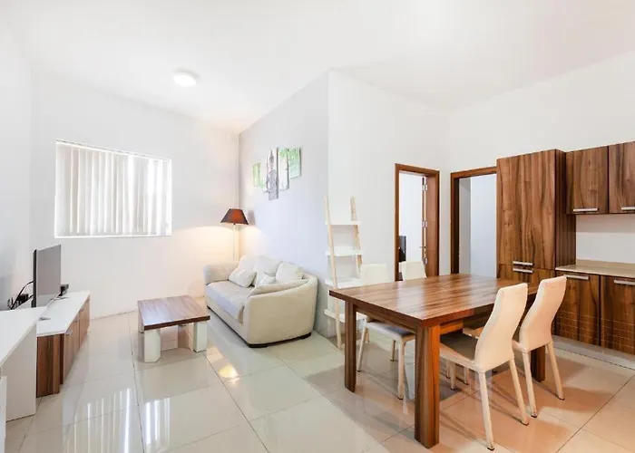 Stylish & Super 2br By 360 Estates Daire Msida